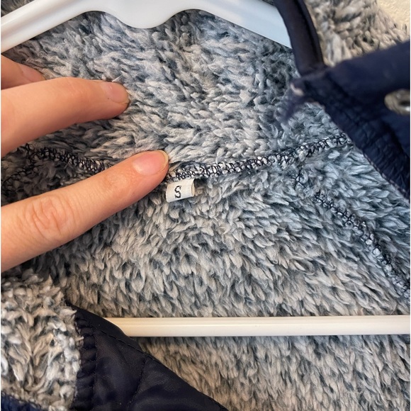 Sherpa Pullover - Picture 4 of 5